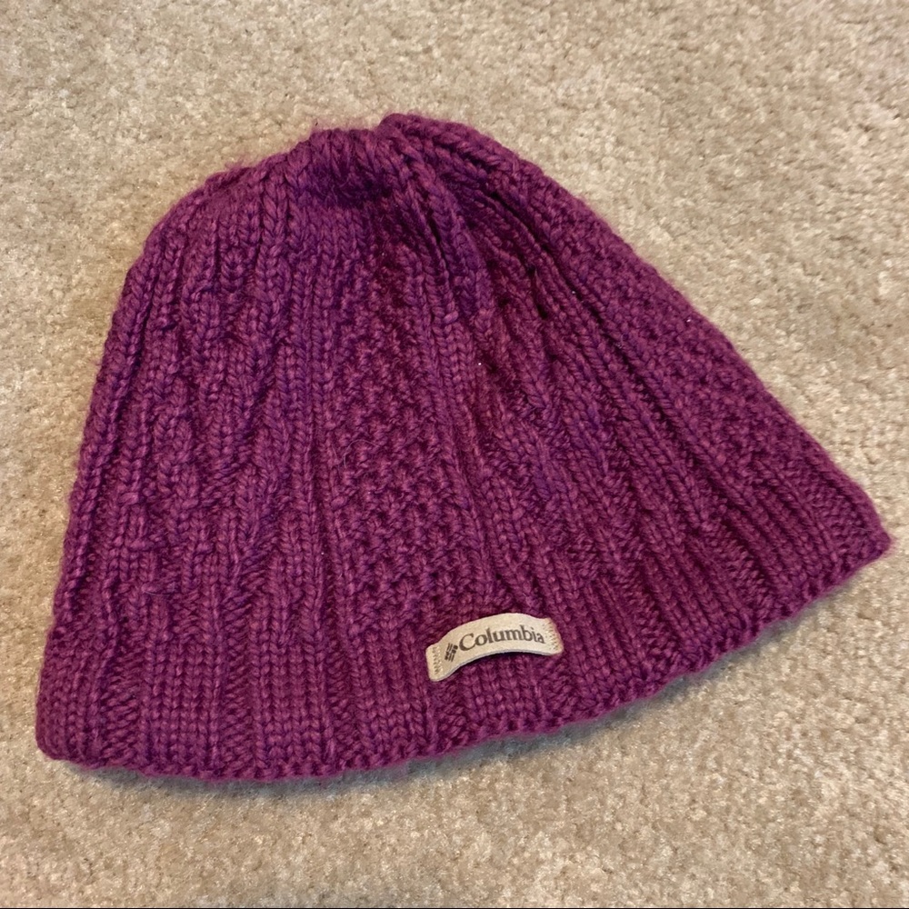 Columbia insulated cable knit winter hat
